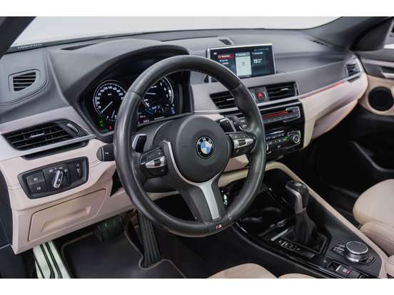 BMW-X2-2019