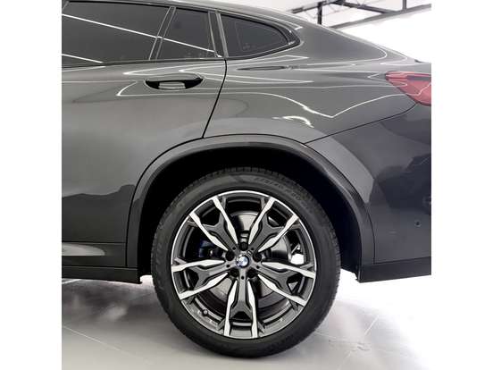 BMW-X4-2024