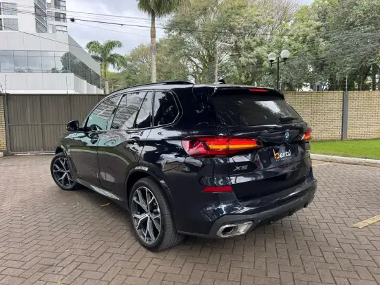 BMW-X5-2023