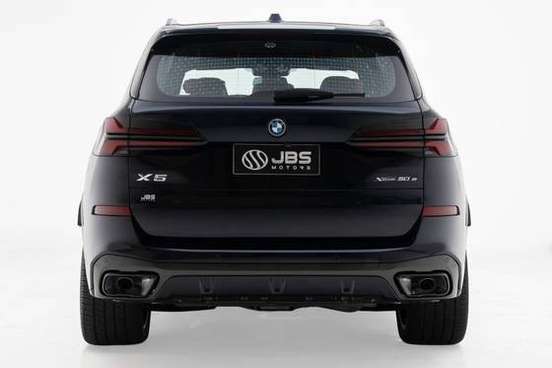 BMW-X5-2024