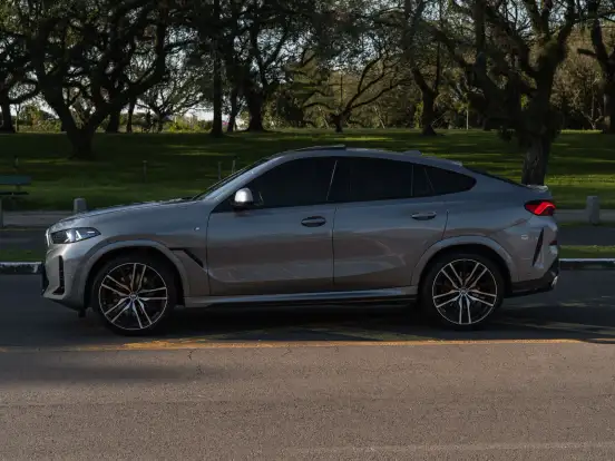 BMW-X6-3.0 TWINPOWER GASOLINA XDRIVE40I M SPORT AUTOMÁTICO BMW-X6-2024