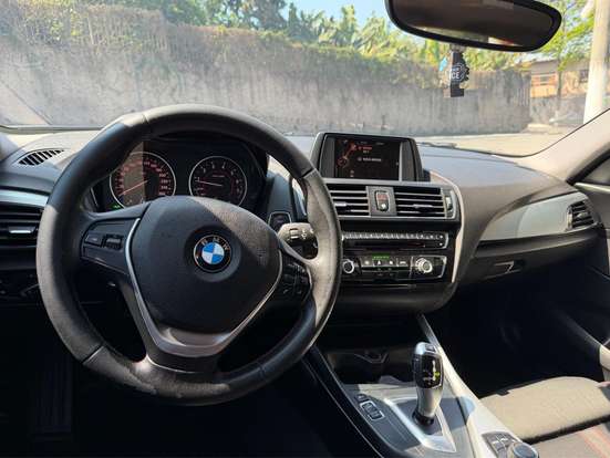 BMW-120i-2015