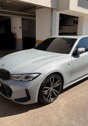 BMW-320i-2023