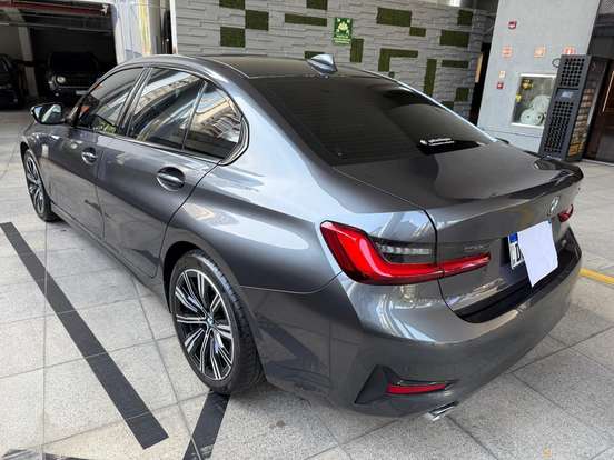 BMW-320i-2.0 16V TURBO GASOLINA GP AUTOMÁTICO BMW-320i-2020