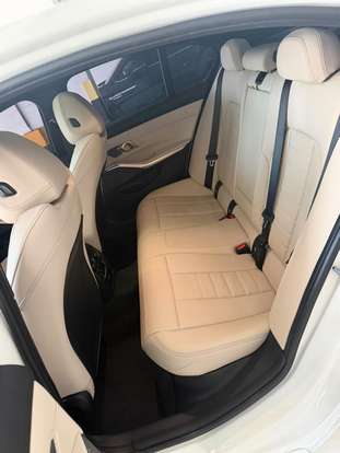BMW-320i-2025