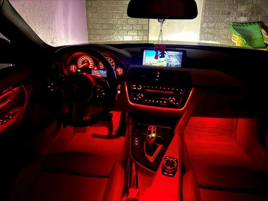 BMW-320i-2018