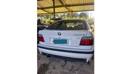 BMW-323Ti-1999