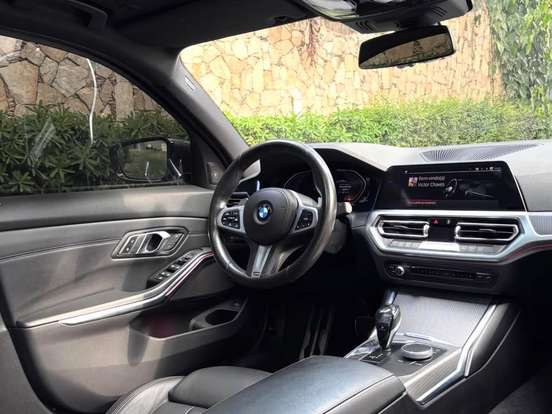 BMW-330i-2.0 16V TURBO GASOLINA M SPORT AUTOMÁTICO BMW-330i-2019