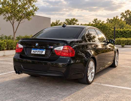 BMW-330i-2006