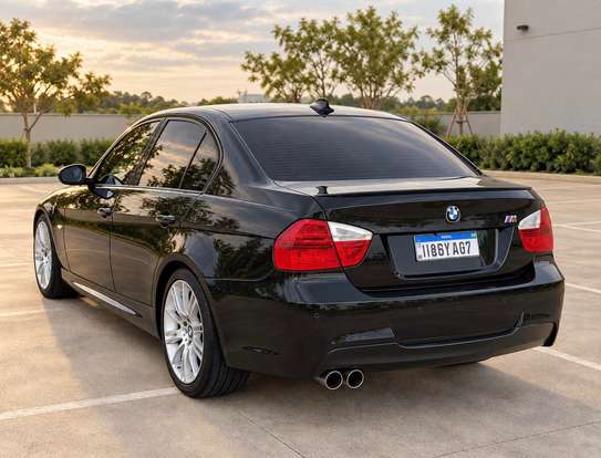 BMW-330i-2006
