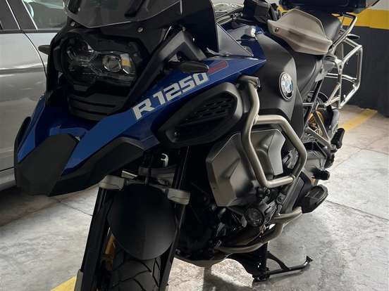 BMW-R 1250 GS ADVENTURE PREMIUM RALLYE BMW-R 1250 GS ADVENTURE PREMIUM RALLYE-2024