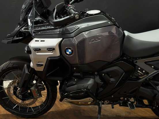 BMW-R 1300 GS ADVENTURE TRIPLE BLACK-2025