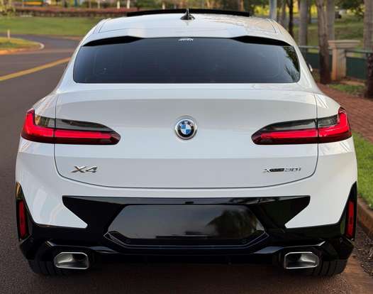 BMW-X4-2024