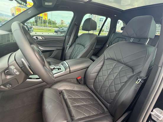 BMW-X5-3.0 I6 TURBO HÍBRIDO XDRIVE50E M SPORT AUTOMÁTICO BMW-X5-2023
