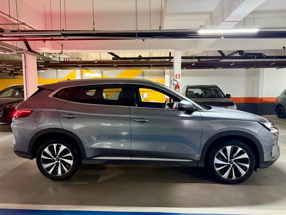 BYD SONG PLUS PREMIUM 1.5 DM-I TURBO HÍBRIDO AWD AUTOMÁTICO