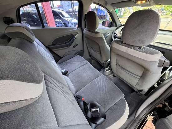 CHEVROLET-AGILE-2011