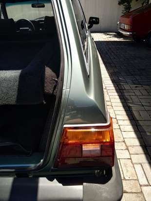 CHEVROLET-CARAVAN-1990