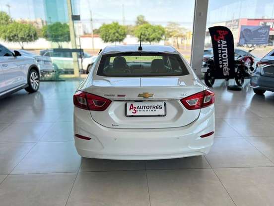 CHEVROLET-CRUZE-2017