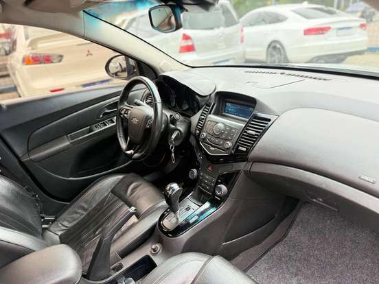 CHEVROLET-CRUZE-1.8 LT 16V FLEX 4P AUTOMÁTICO CHEVROLET-CRUZE-2013