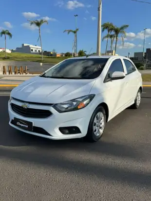 CHEVROLET-ONIX-2019