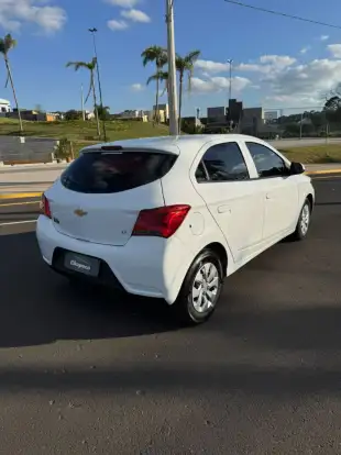 CHEVROLET-ONIX-2019