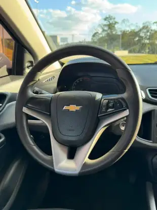 CHEVROLET-ONIX-2019