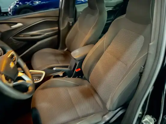 CHEVROLET-ONIX-2021