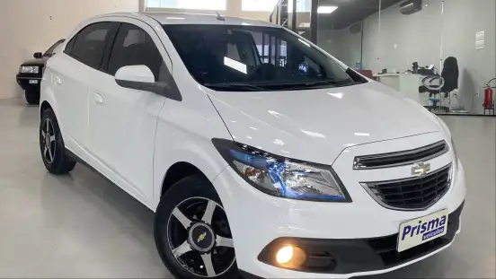 CHEVROLET-ONIX-2015