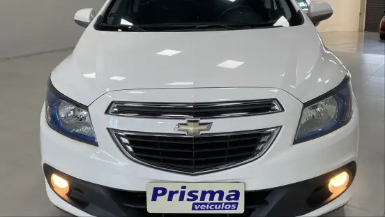 CHEVROLET-ONIX-2015