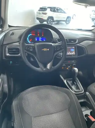 CHEVROLET-ONIX-2015