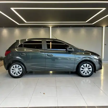 CHEVROLET-ONIX-2017