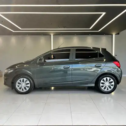 CHEVROLET-ONIX-2017