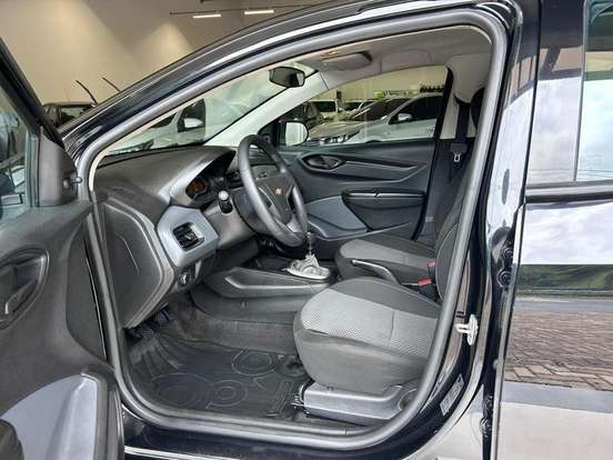 CHEVROLET-ONIX-2019