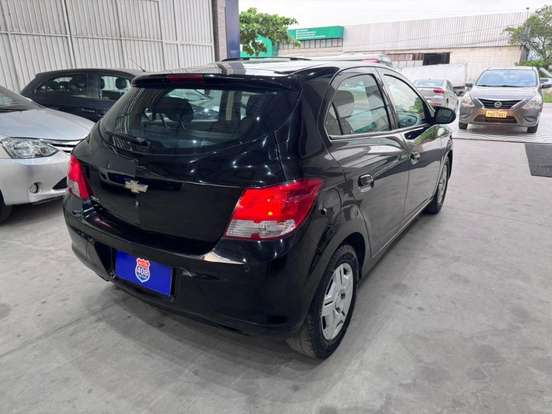 CHEVROLET-ONIX-2018