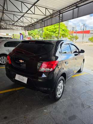 CHEVROLET-ONIX-2016