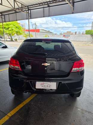 CHEVROLET-ONIX-2016
