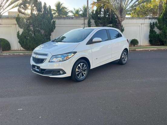 CHEVROLET-ONIX-2015