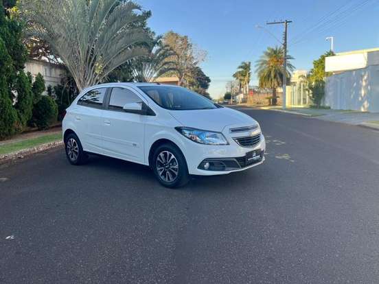 CHEVROLET-ONIX-1.4 MPFI LTZ 8V FLEX 4P AUTOMÁTICO CHEVROLET-ONIX-2015