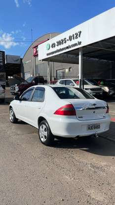 CHEVROLET-PRISMA-2011