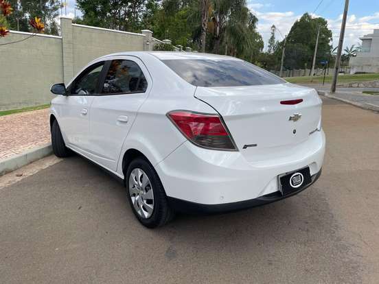 CHEVROLET-PRISMA-2013