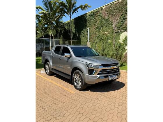 CHEVROLET S10 2.8 16V TURBO DIESEL HIGH COUNTRY CD 4X4 AUTOMÁTICO