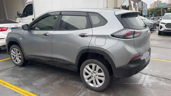 CHEVROLET-TRACKER-2025