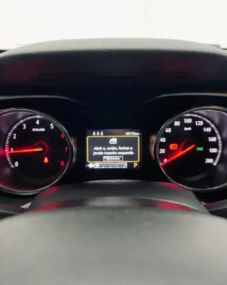 CHEVROLET-TRACKER-2023