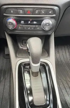 CHEVROLET-TRACKER-2020
