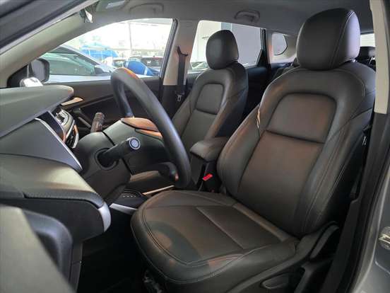 CHEVROLET-TRACKER-2023