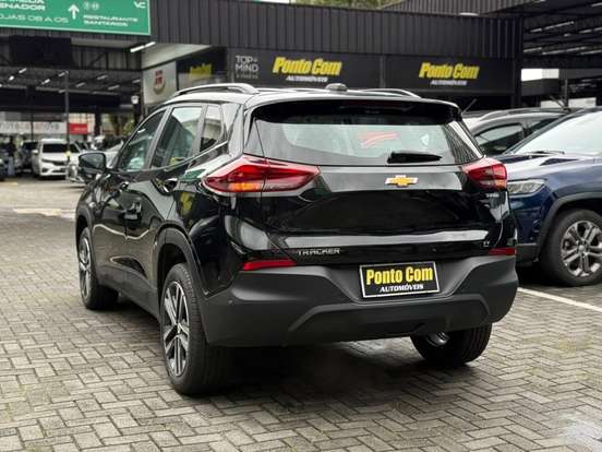 CHEVROLET-TRACKER-2025