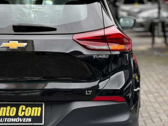 CHEVROLET-TRACKER-2025