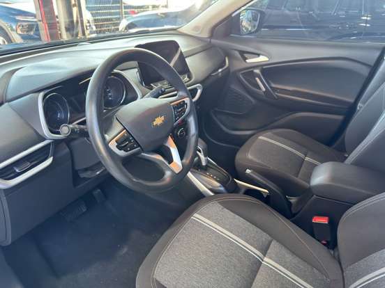 CHEVROLET-TRACKER-2024