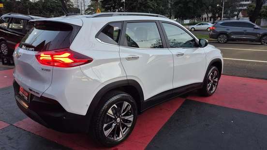 CHEVROLET-TRACKER-2024