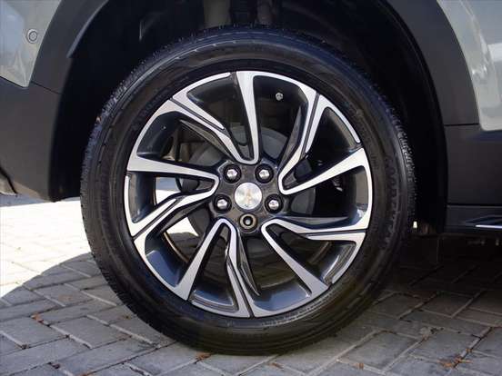 CHEVROLET-TRACKER-2025